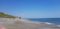 Foto von Downderry Strand und die siedlung