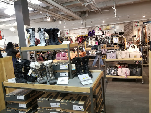 Shoe Store «DSW Designer Shoe Warehouse», reviews and photos, 2500 Central Park Ave, Yonkers, NY 10710, USA