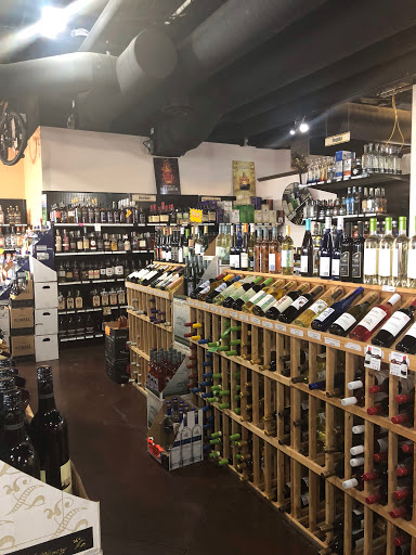 Liquor Store «Hudson Liquor», reviews and photos, 131 Carmichael Rd #102, Hudson, WI 54016, USA