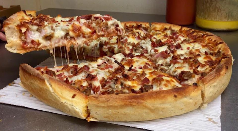 #8 best pizza place in Fort Wayne - Lexy's Pizza