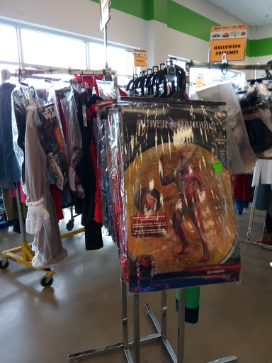 Thrift Store «Goodwill Store, Outlet Center & Donation Center», reviews and photos, 571 Hepburn Rd, Avondale, PA 19311, USA