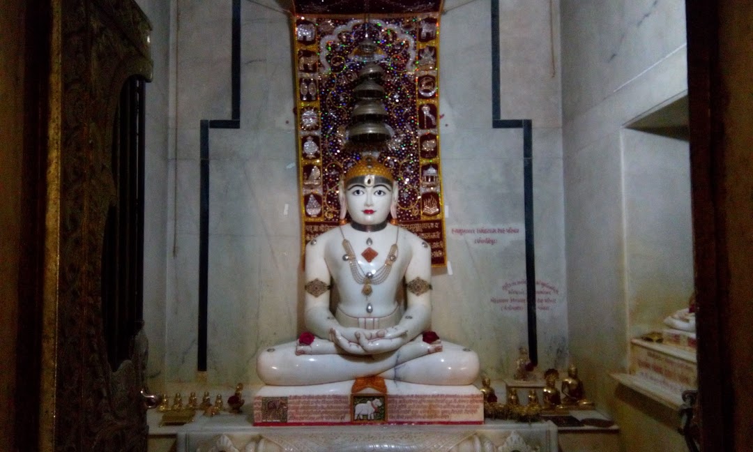 Shree Aadinath Jain Derasar - Rang Mahal Vadi