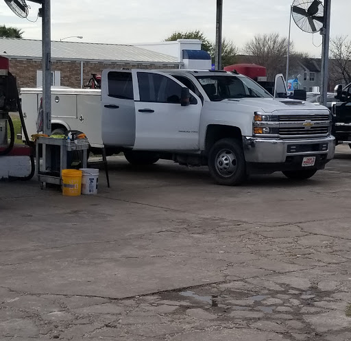 Prime Time Carwash & Hand Detailing en Deer Park