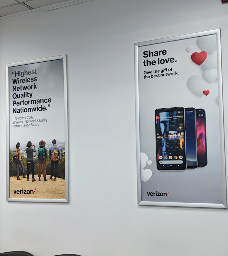 Cell Phone Store «Verizon Wireless Retailer / Wireless Depot», reviews and photos, 22 N Main St, New City, NY 10956, USA