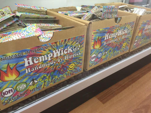 Tobacco Shop «Harbor Glass & Fine Tobacco», reviews and photos, 409 W Ehringhaus St, Elizabeth City, NC 27909, USA