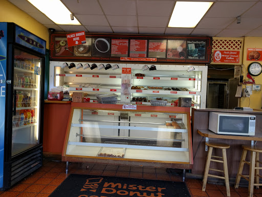 Donut Shop «Mister Donut», reviews and photos, 2720 Grovelin St # A, Godfrey, IL 62035, USA