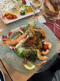 Plats et boissons du Restaurant de spécialités à base de poisson-pêcheur Restaurant de la Mer à Veulettes-sur-Mer - n°10