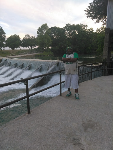 Golf Course «Luling Municipal Golf Course», reviews and photos, 1025 S Magnolia Ave, Luling, TX 78648, USA