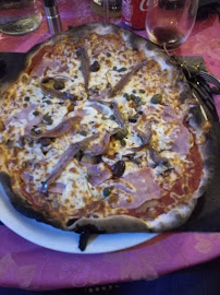 Pizza du Pizzeria Chez Alain : Pizza et plats à emporter uniquement de 11 h à 13 h et de 18 h à 21 h 30 Tous les jours à Fouesnant - n°15