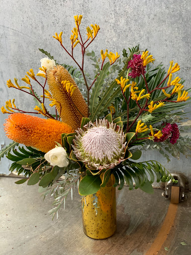 Florist «Petals & Vines», reviews and photos, 410 Main St E, Monmouth, OR 97361, USA