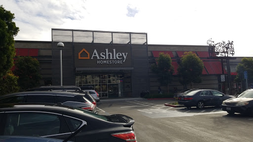 Furniture Store «Ashley HomeStore», reviews and photos, 3839 Emery St #300, Emeryville, CA 94608, USA