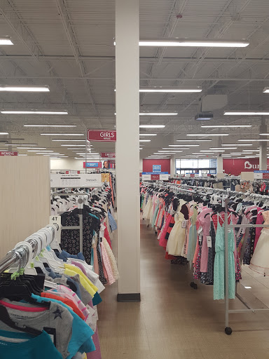 Clothing Store «Burlington Coat Factory», reviews and photos, 16590 N Fwy Service Rd, Conroe, TX 77384, USA