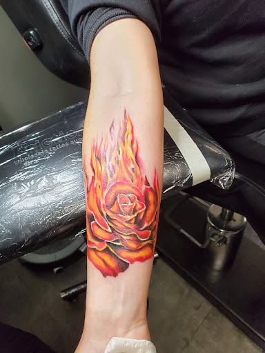 Tattoo Shop «Inkline Private Tattoo Studio», reviews and photos, 470 N Santa Fe Ave, Fountain, CO 80817, USA