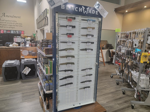 Gun Shop «Second Amendment Sports», reviews and photos, 3705 W Elm St, McHenry, IL 60050, USA