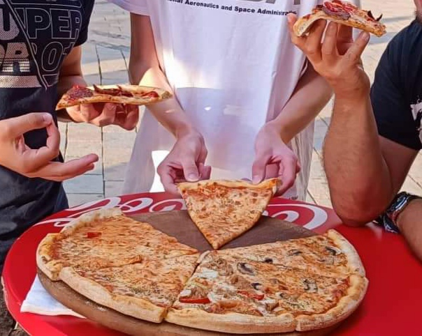 Komentáře a recenze na Pizza Slice