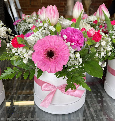Comments and reviews of Belle & Blossom Florist - Coventry