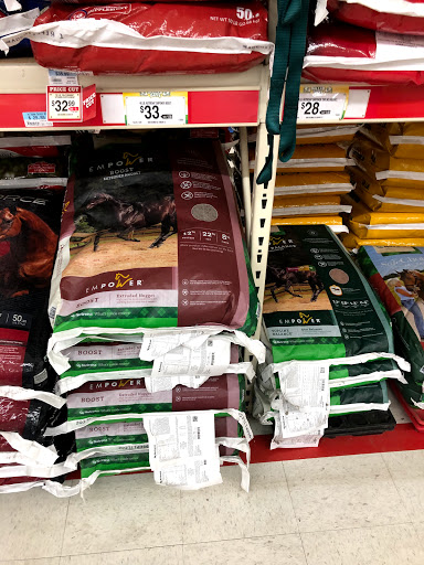 Home Improvement Store «Tractor Supply Co.», reviews and photos, 540 Water St #100, Chardon, OH 44024, USA