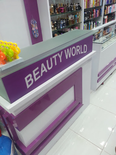 Beauty World Cosmeticimitation & New Born