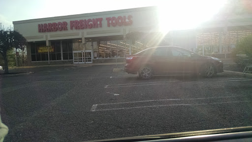 Hardware Store «Harbor Freight Tools», reviews and photos, 275 NJ-18 STE 1, East Brunswick, NJ 08816, USA