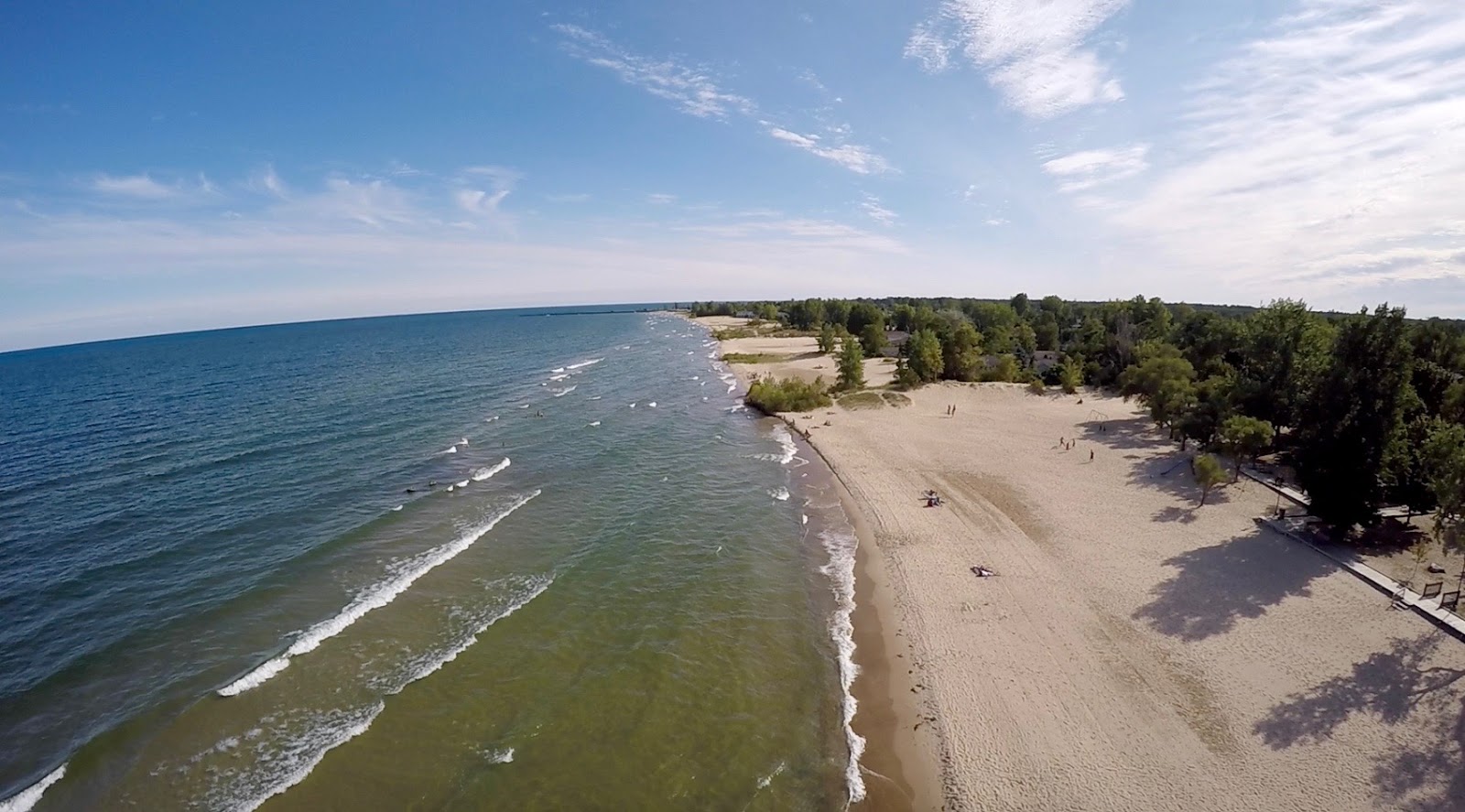 Photo of Oscoda Beach Park with very clean level of cleanliness