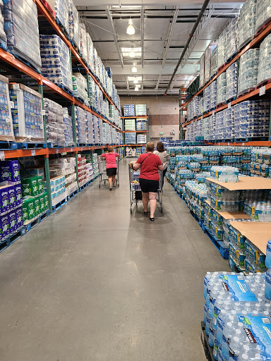 Warehouse store «Costco Wholesale», reviews and photos, 10088 Gulf Center Dr, Fort Myers, FL 33913, USA