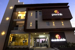 Ponnis Hotel. image