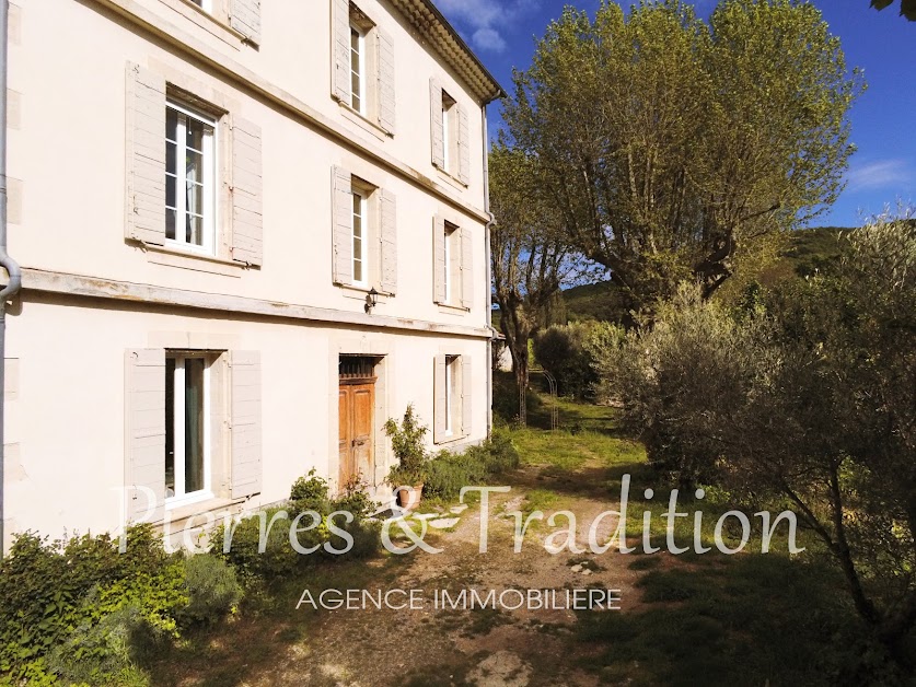 Agence immobilière Céreste - Pierres & Tradition en Luberon à Céreste-en-Luberon (Alpes-de-Haute-Provence 04)