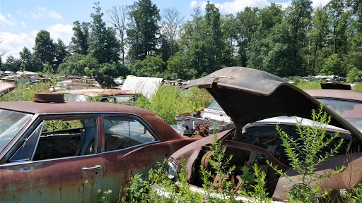 Salvage Yard «EZ Pull & Save Auto Parts», reviews and photos, 2401 Summer Valley Rd, New Ringgold, PA 17960, USA