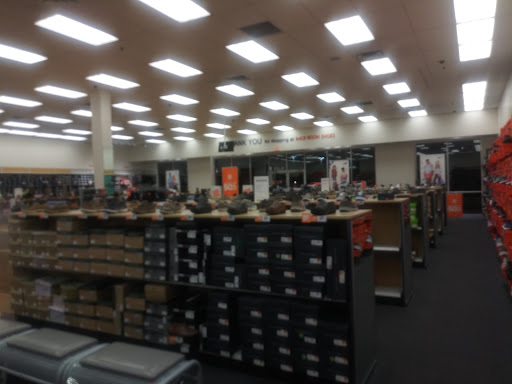 Shoe Store «Rack Room Shoes», reviews and photos, 9600 S Interstate Hwy 35 N100, Austin, TX 78748, USA