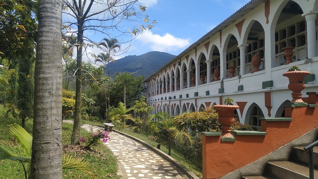 Cementerio San Antonio del Prado