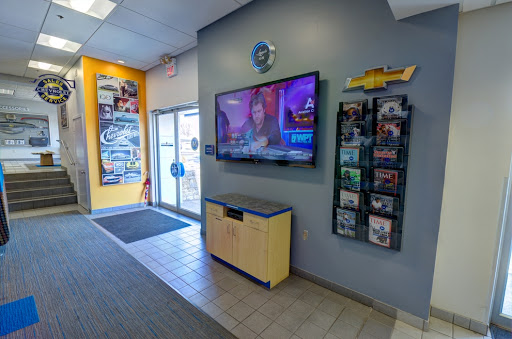 Chevrolet Dealer «McCluskey Chevrolet Used Car Superstore», reviews and photos, 435 E Galbraith Rd, Cincinnati, OH 45215, USA