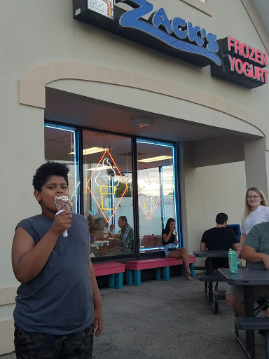 Shopping Mall «Merchants Walk Shopping Center», reviews and photos, 60 Access Rd, Stratford, CT 06615, USA