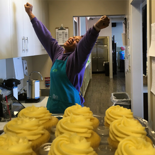 Dessert Shop «Frost Bake Shop Collierville», reviews and photos, 1016 W Poplar Ave #107, Collierville, TN 38017, USA