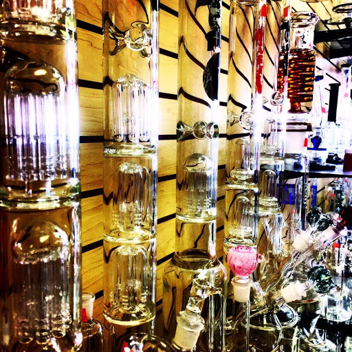 Tobacco Shop «Tobacco House», reviews and photos, 22876 Ventura Blvd, Woodland Hills, CA 91364, USA