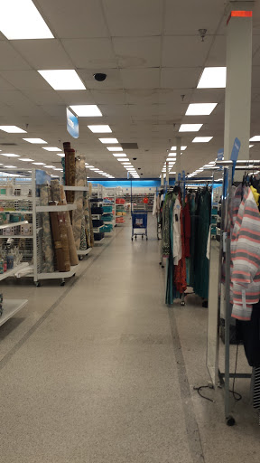Clothing Store «Ross Dress for Less», reviews and photos, 13300 S Cleveland Ave, Fort Myers, FL 33907, USA