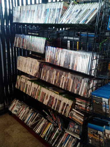 Pawn Shop «USA Pawn & Jewelry», reviews and photos, 372 SE 3rd Ave, Hillsboro, OR 97123, USA