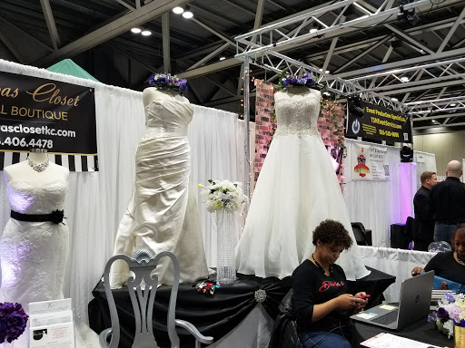 Bridal Shop «Divas Closet Bridal Boutique», reviews and photos, 1034 Merriam Ln, Kansas City, KS 66103, USA