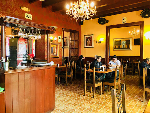Bars with atmosphere in Trujillo