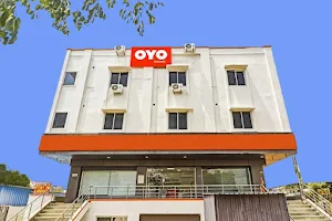 OYO Hotel Stay Inn image