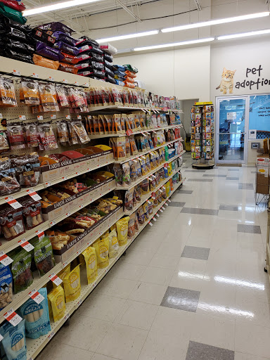 Pet Supply Store «Pet Supplies Plus», reviews and photos, 4024 Elkhart Rd #27, Goshen, IN 46526, USA