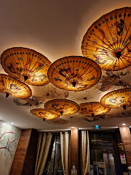 Photo n°30 de Rajapreuk à Le Kremlin-Bicêtre ()