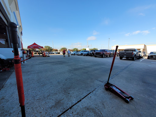 Tire Shop «Discount Tire Store - Cypress, TX», reviews and photos, 17326 Spring Cypress Rd, Cypress, TX 77429, USA