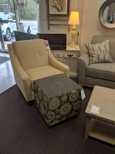 Furniture Store «Hotel Furniture Outlet & Liquidators», reviews and photos, 148 S Waverly Rd, Holland, MI 49423, USA