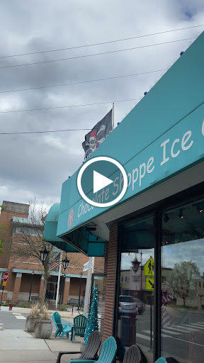 Ice Cream Shop «Chocolate Shoppe Ice Cream», reviews and photos, 5337 W Devon Ave, Chicago, IL 60646, USA