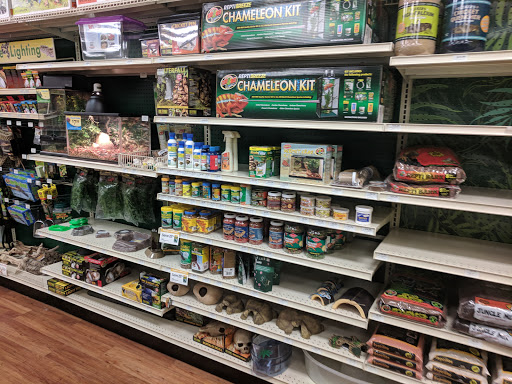 Pet Supply Store «Pet Supermarket», reviews and photos, 2449 S Hiawassee Rd, Orlando, FL 32835, USA