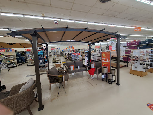 Discount Store «Big Lots», reviews and photos, 150 E Oak St, Conway, AR 72032, USA