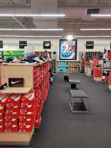 Shoe Store «Rack Room Shoes», reviews and photos, 3050 E Lohman Ave Ste E, Las Cruces, NM 88011, USA