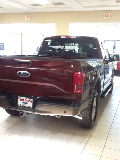 Ford Dealer «Tom Peck Ford of Huntley», reviews and photos, 13900 Automall Dr, Huntley, IL 60142, USA