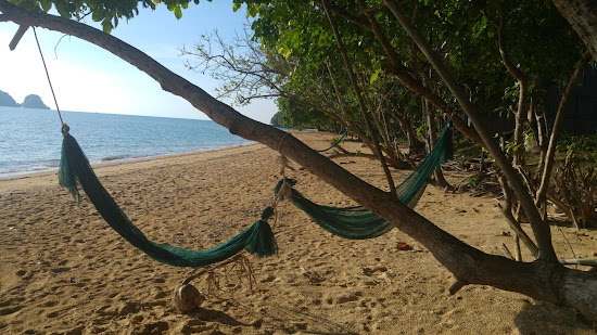 Lom Le Beach