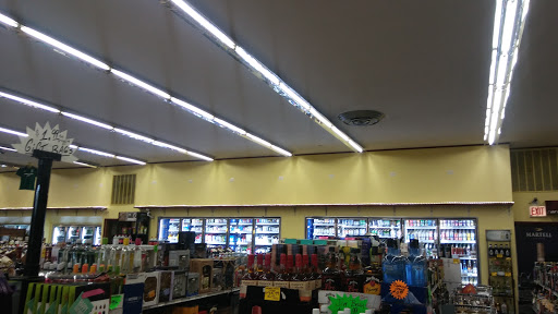 Liquor Store «Town & Country Liquors», reviews and photos, 2944 W 47th St, Chicago, IL 60632, USA